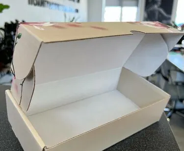 фото Коробка для маркеплейсов с индивидуальной печатью