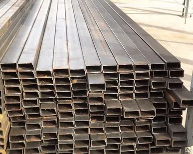 фото Труба профильная 40х20х2