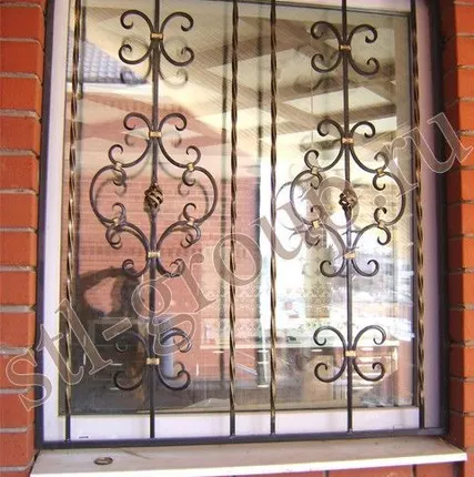 Фото №0 Кованая решетка 017