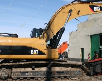 фото Аренда гусеничного экскаватора Case CX210B, Ноябрьск