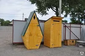 фото Туалет деревянный