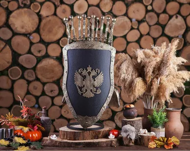 фото Подставка для шампуров и аксессуаров Щит Рыцарь эмблема Герб