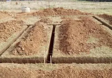 фото копка траншей септиков земляные работы