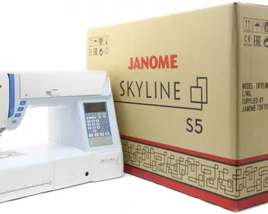 фото Швейная машина Janome Skyline S5, белый