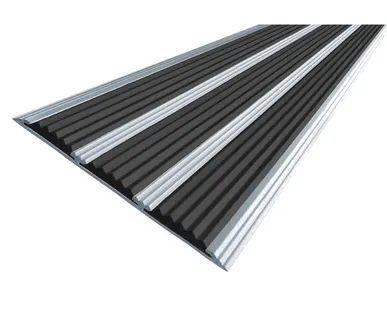 фото Накладка на ступени 100х5,6х1000 мм плоская алюминиевая противоскользящая с 3-мя резиновыми вставками, цена за 1 шт.