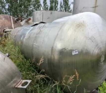 Фото №0 Емкость нержавеющая, объем -10 куб.м., горизонтальная, инв 1824 Б/У в Москве