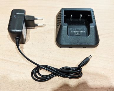 фото Зарядное устройство стакан Baofeng UV-5R