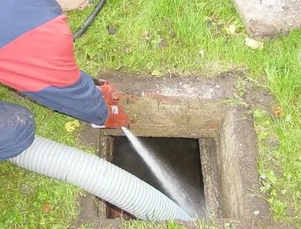 Фото №0 Ремонт септика Топас