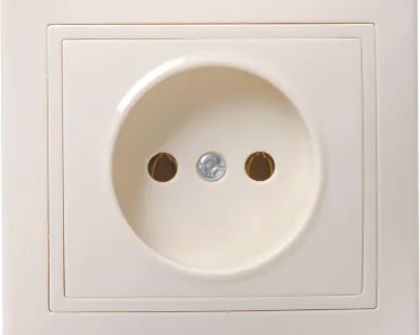 фото Розетка 1-м СП Кварта 10А IP20 без заземл. крем. ИЭК ERK13-K33-10-DM