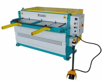 фото Гильотина Isitan ERGM 1320x2,5