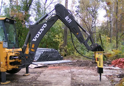 Фото №0 Гидромолот на экскаваторе VOLVO BL71 сдаю в аренду