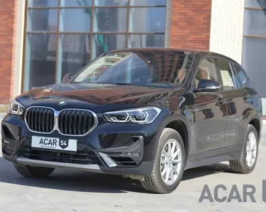 фото BMW X1