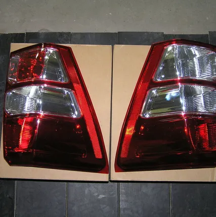 Фото №0 Стоп сигнал Suzuki Grand Vitara