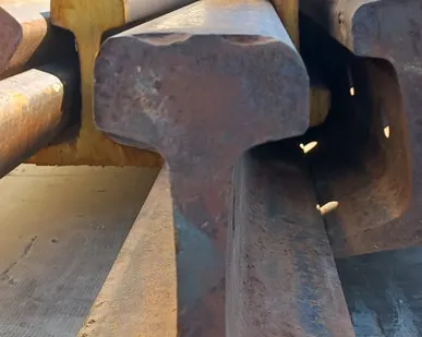 фото Рельс Р65