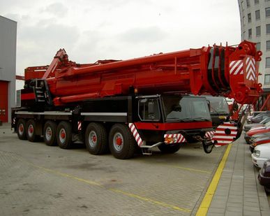 фото Аренда крана 300 тонн LIEBHERR