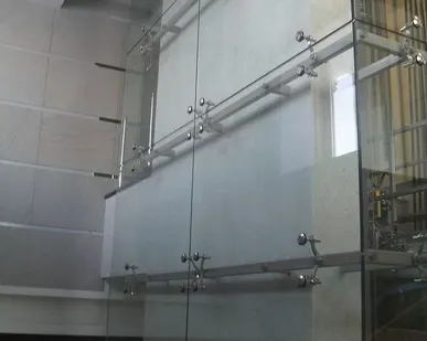 фото Спайдерное остекление