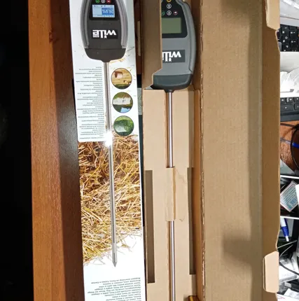 Фото №2 Влагомер термометр Wile-500 с компенсацией плотности тюка - для сена, соломы, силос