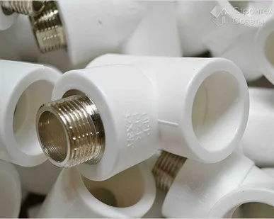 фото Угольник PP-B Дн20х3/4" НР нап