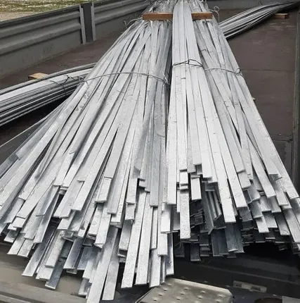 Фото №0 полоса оцинкованная 25х4 мм