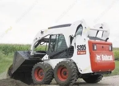 фото Аренда мини-погрузчика Bobcat S205, Москва