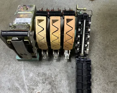 фото Контактор ES-160