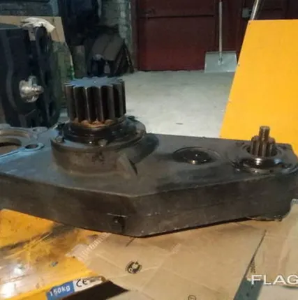 Фото №1 Редуктор бортовой ДУ 93.104.200 ( ДУ- 47А-03-10) для дорожных катков ДУ-47/93