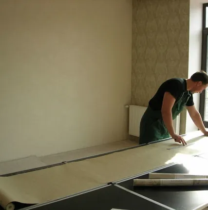 Фото №0 Поклейка обоев