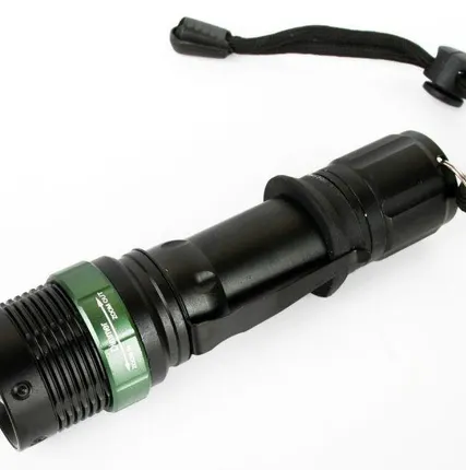 Фото №0 Фонарь E142 (аккум. 220В CREE 3Вт пласт. бокс; черн.) Ultraflash 12187