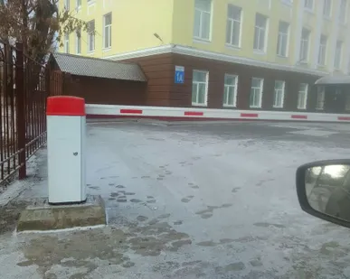 фото Шлагбаум NordMotors NB-5000 для проема 4,7 м.