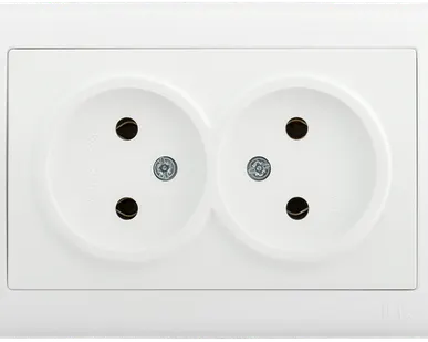 фото РС20-1-0-ББ Розетка 2-ая без з/к 10А BOLERO белый IEK