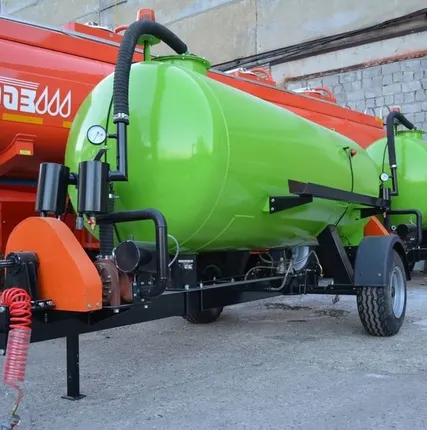 Фото №0 Полуприцеп-цистерна ЛКТ-4В (МВ-4,2) для сбора и транспортировки отходов