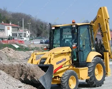 фото Аренда экскаватора-погрузчика Komatsu WB93R-5, Краснодар