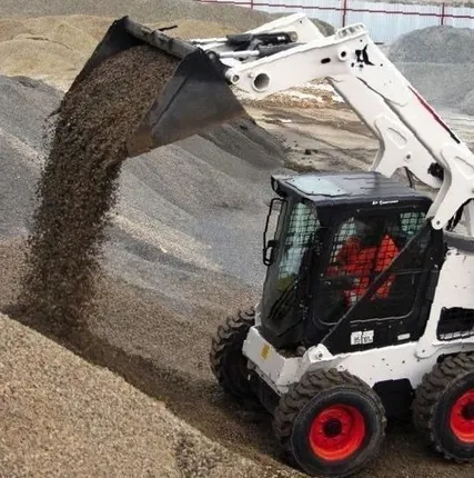 Фото №0 Аренда мини-погрузчика Bobcat (ковш)