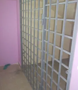 фото Металлическая межкомнатная перегородка