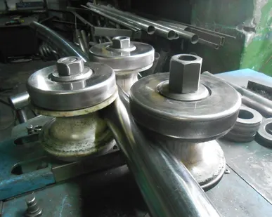 фото Гибка круглой трубы, наружный диаметр 50мм