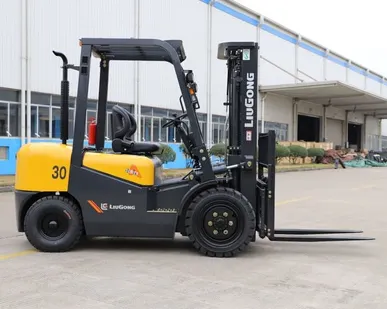 фото LiuGong CPCD30 Xinchai (3 тонны) Вилочный погрузчик (автопогрузчик, кара)