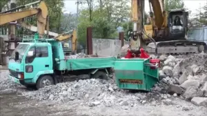 Фото №4 Дробильный ковш / навесная щековая дробилка UEDA NUJ-300 в Москве