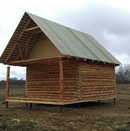 Фото №0 Сруб 4х6 из отборного бревна. Монтаж.