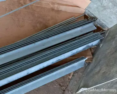 фото Уголок оцинкованный 32х32х3 мм ст 3 ГОСТ 9.307-89