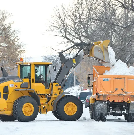 Фото №0 вывоз снега автотранспортом