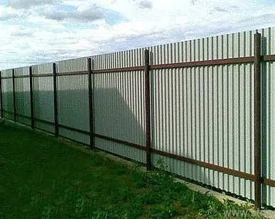 фото Столбы металлические