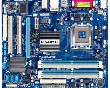 фото Материнская плата GIGABYTE