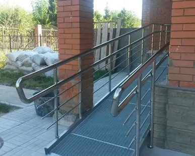 фото Пандус из нержавейки