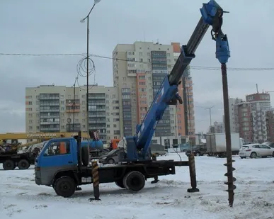 фото Закручивание винтовых свай
