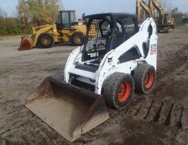 фото Японский мини-погрузчик TAKEUCHI TL 130