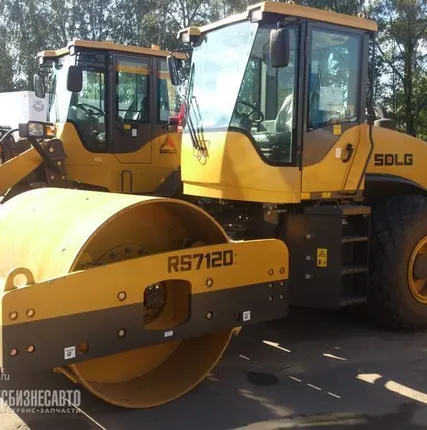 Фото №0 Каток дорожный SDLG RS7120.