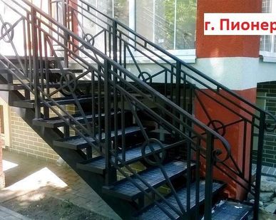 фото Лестницы металлические