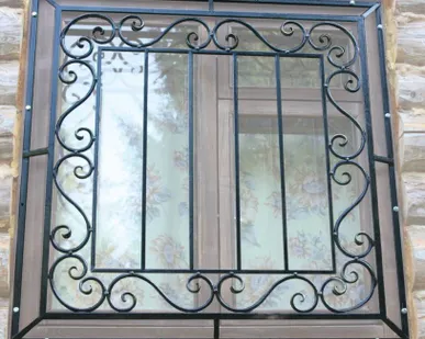 фото Решетка массивная объемная