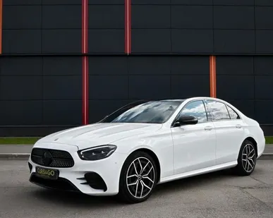 фото Mercedes-Benz E220 D 4MATIC