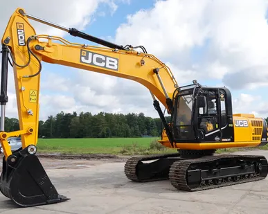 фото Аренда гусеничного экскаватора JCB-205 JS 205NLC с ковшом и гидромолотом